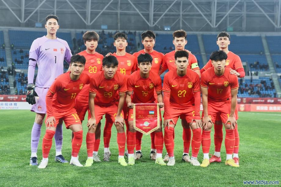 [图]国外足球邀请赛-U22国足0-0战平乌兹别克斯坦U22